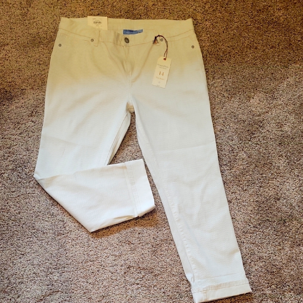 NWT Simply Vera Wang The Miami Stylish Cream Pants